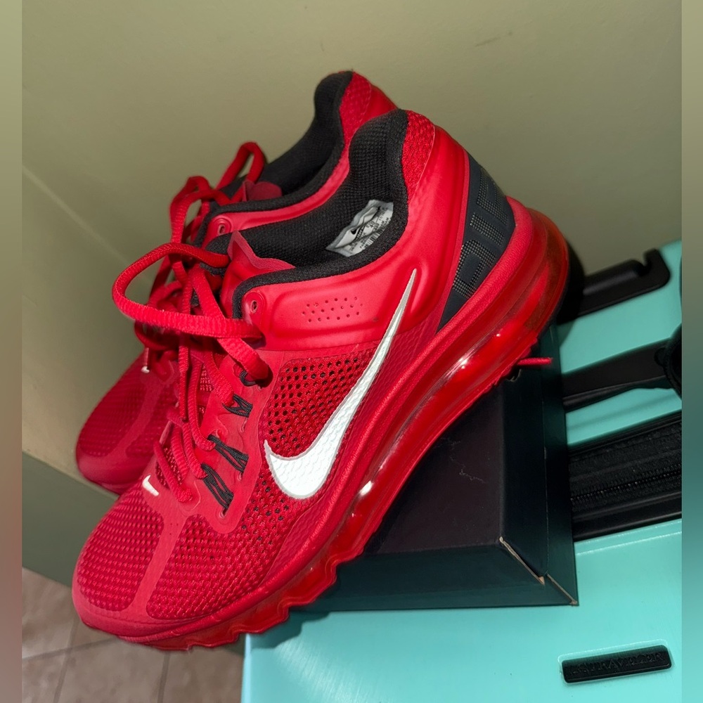 Nike Red and Black Women's Sneakers